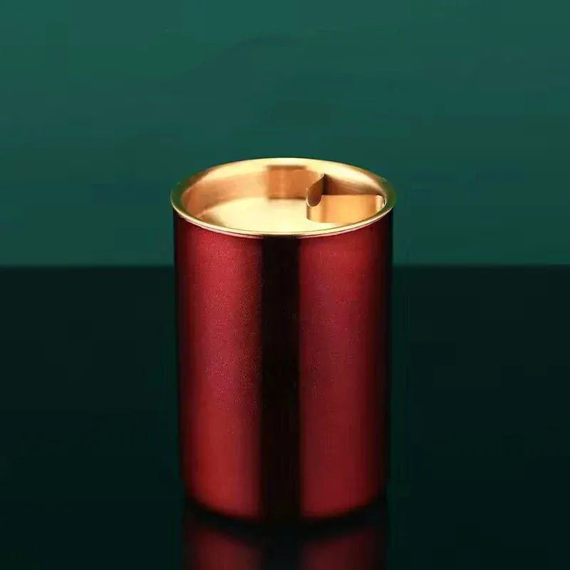 Cendrier retro <br> Adilo Gao Guihong