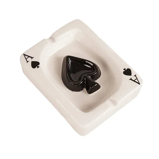 European Poker Ashtray Red Heart A Creative Porcelain Ashtray Fashion Trend Household Merchandises Desk Cleaning Household Items black1