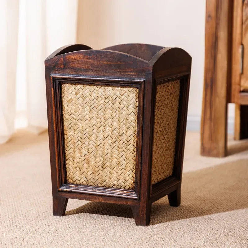 Poubelle rétro en bois Thaini 12L